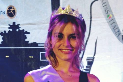 Miss Puglia 2015 è Miriana Farella, diciottenne di Altamura. Miss Puglia 2015 è Miriana Farella, diciottenne di Altamura.