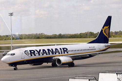 Emiliano frena i finanziamenti Ryanair, tremano Bari e Brindisi