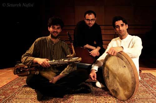 “Ava”, un trio multietnico incanta con i suoi suoni la Puglia