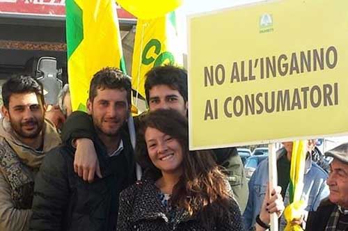 Bari, Coldiretti in piazza a tutela dell’olio di oliva Bari, Coldiretti in piazza a tutela dell’olio di oliva