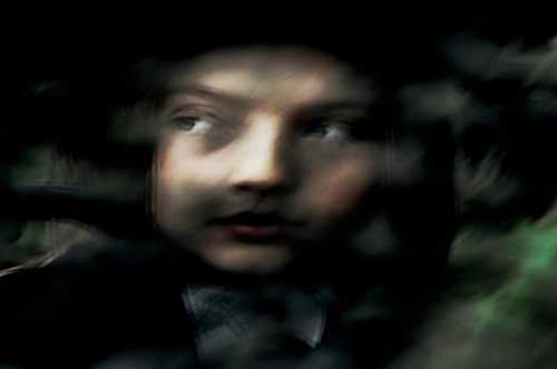 “Senza ombra di luce”: a Bisceglie una mostra per discuterne