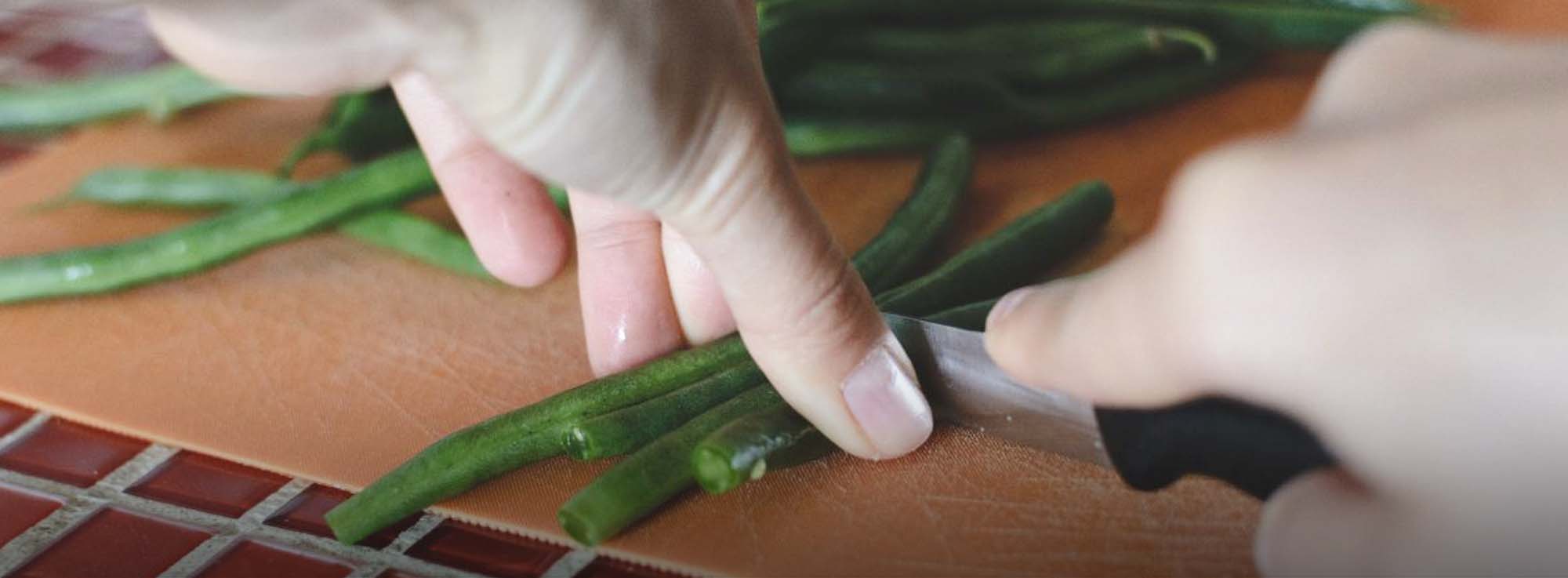 Ricetta: Pasta con fagiolini al pomodoro e cacioricotta