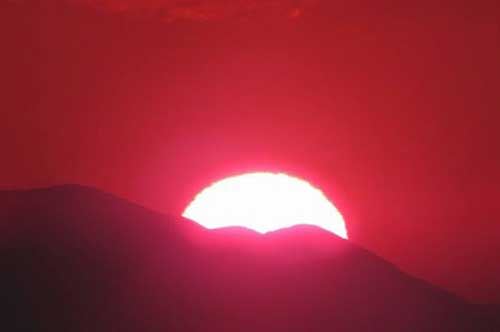 Tramonto di fuoco sul Subappennino Dauno: foto di Ennio Mascia Tramonto di fuoco sul Subappennino Dauno: foto di Ennio Mascia