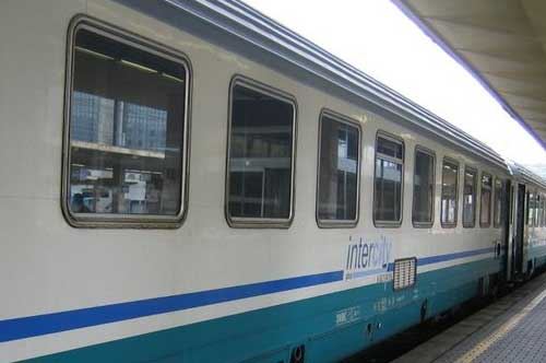 Trenitalia, più collegamenti con e dalla Puglia da Pasqua al Primo Maggio