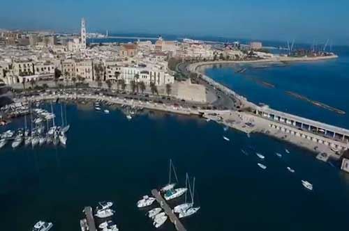Bari vista dal drone, lo spettacolo “offerto” dalla Polizia di Stato
