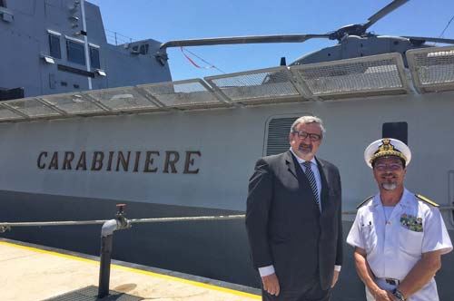 Michele Emiliano accoglie la fregata Carabiniere e il sommergibile Romei