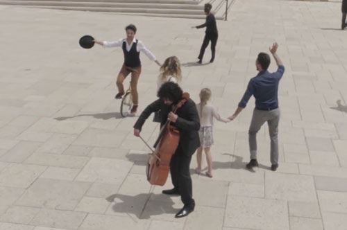 “Lo spettacolo è ovunque”: la Puglia si promuove in un video emozionale