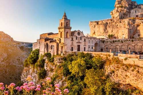 La Murgia abbraccia Matera, approvato il concorso di idee in regione