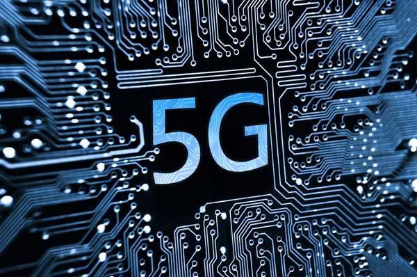 Bari sperimenta il 5G, navigazione 10 volte più veloce nel capoluogo