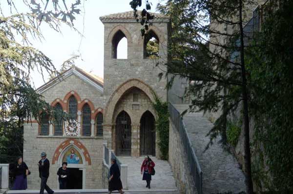 Touring Club premia Orsara di Puglia, città simbolo per la qualità turistica