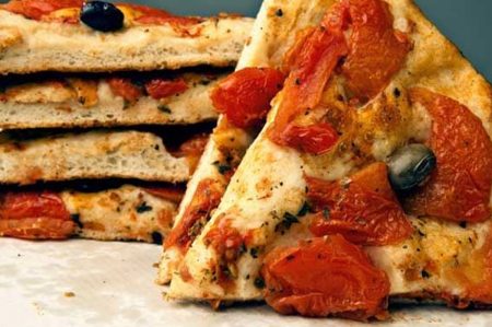 focaccia barese puglia