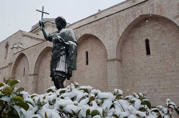 Oggi ancora neve nella BAT, una mattinata incantata dai candidi fiocchi Oggi ancora neve nella BAT, una mattinata incantata dai candidi fiocchi