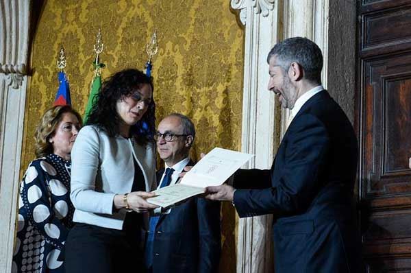 Laureata al Politecnico di Bari vince il Premio Leonardo 2017 Laureata al Politecnico di Bari vince il Premio Leonardo 2017