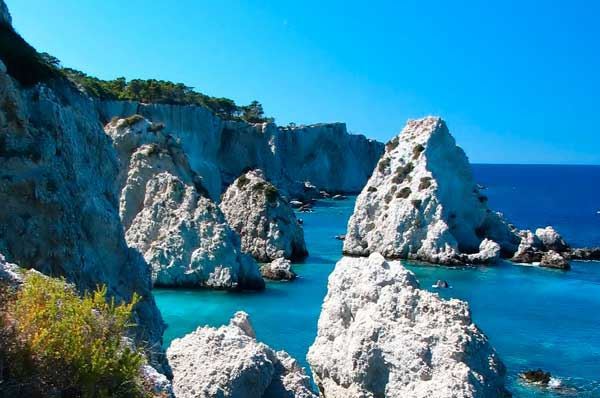 Leggende delle Isole Tremiti, meta di dei, tesori pirati e spettri