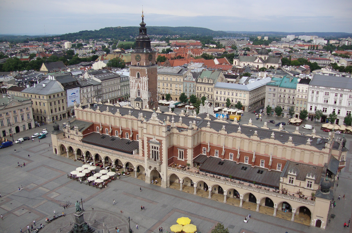 Polonia più vicina alla Puglia, dal 2019 il volo diretto Bari – Cracovia