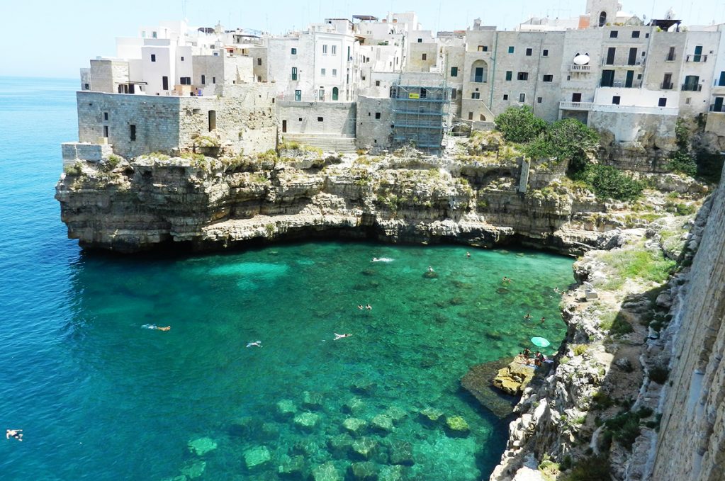 Polignano a Mare tra le 52 spiagge più belle per la Cnn