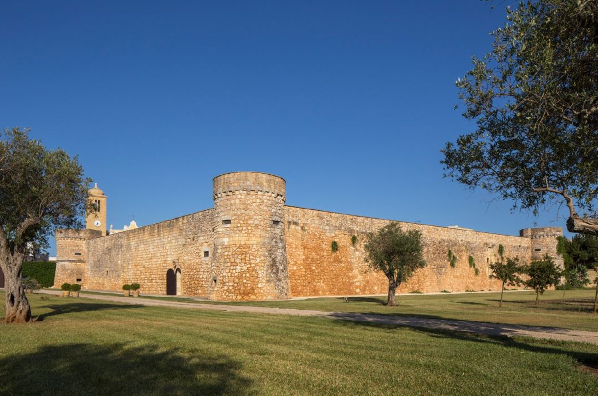 Castello di Caprarica in vendita per oltre 4 milioni Castello di Caprarica in vendita per oltre 4 milioni