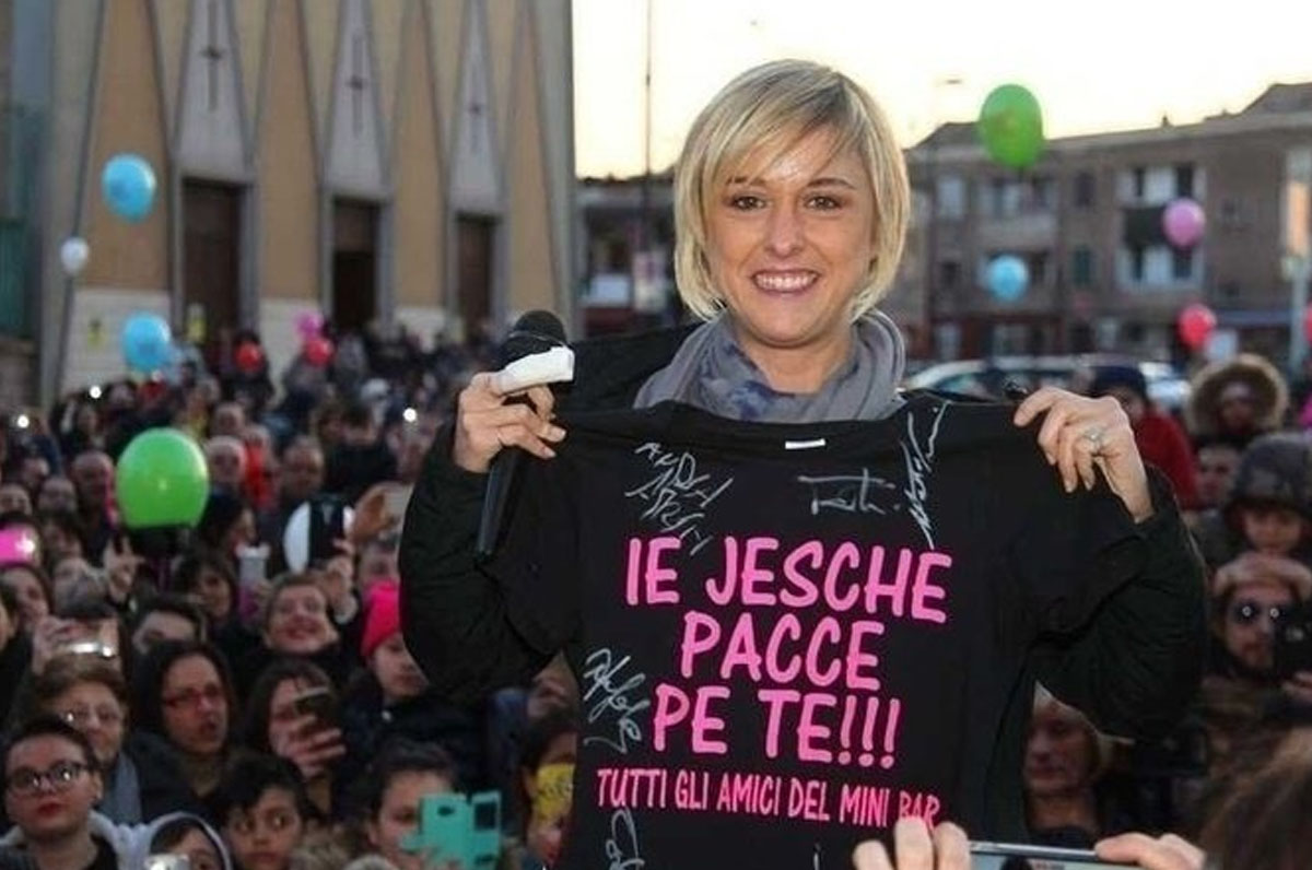 Nadia Toffa, oltre 60mila firme per intitolarle il reparto oncologico di Taranto Nadia Toffa, oltre 60mila firme per intitolarle il reparto oncologico di Taranto