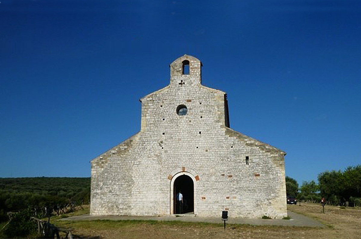 Chiesa di Santa Maria di Devia, testimonianza slava in Puglia Chiesa di Santa Maria di Devia, testimonianza slava in Puglia