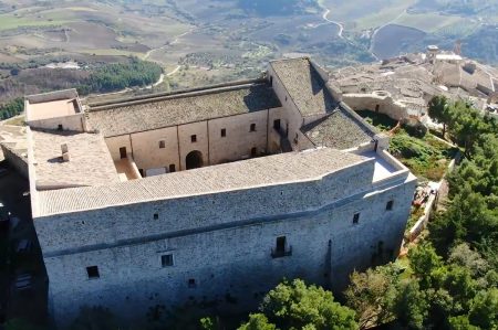 Castello di Sant'Agata di Puglia