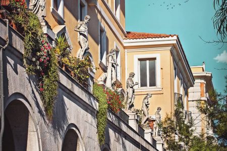 palazzo delle statue di foggia