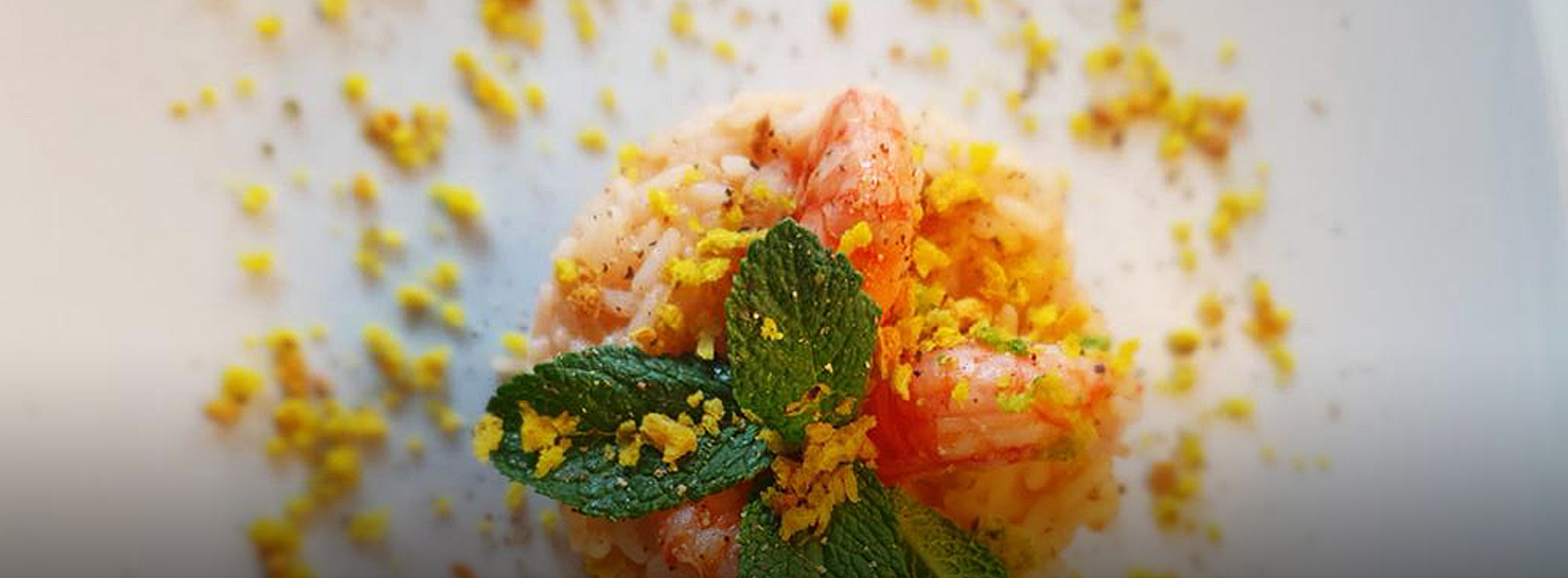 Ricetta: Gambero rosso di Gallipoli, lime, menta e friscous salentino