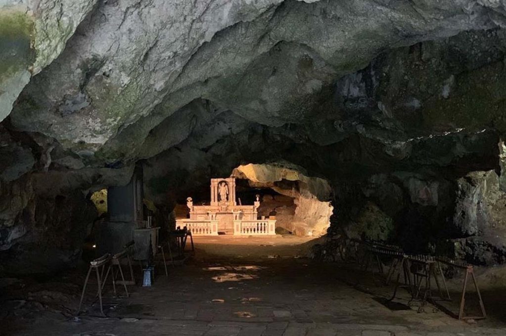 Grotta Di San Michele Culto Sotterraneo A Cagnano Varano Puglia grotta-di-san-michele-culto-sotterraneo-a-cagnano-varano-puglia