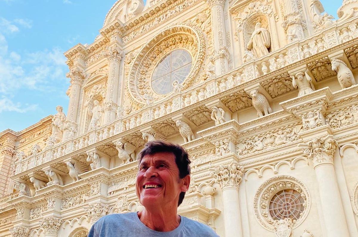 Gianni Morandi è in vacanza a Lecce Gianni Morandi è in vacanza a Lecce