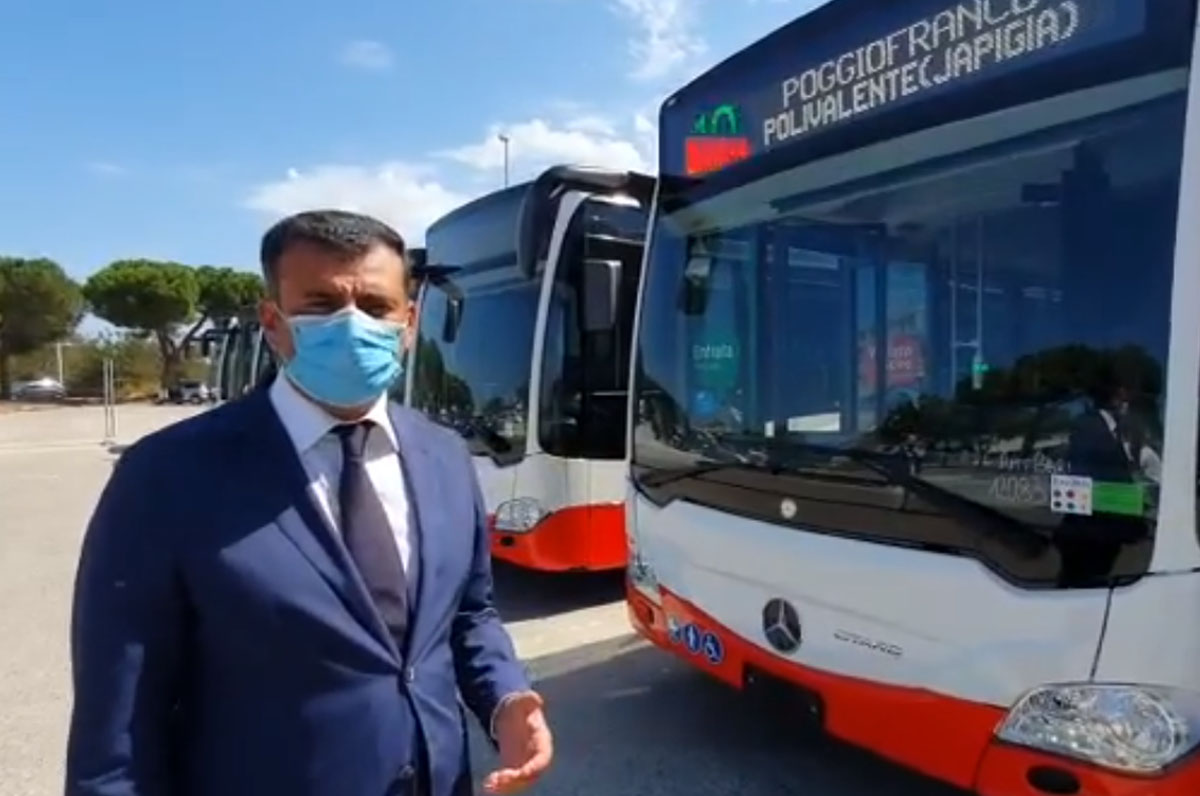 Bari, nuovi 23 autobus per l’inizio delle scuole