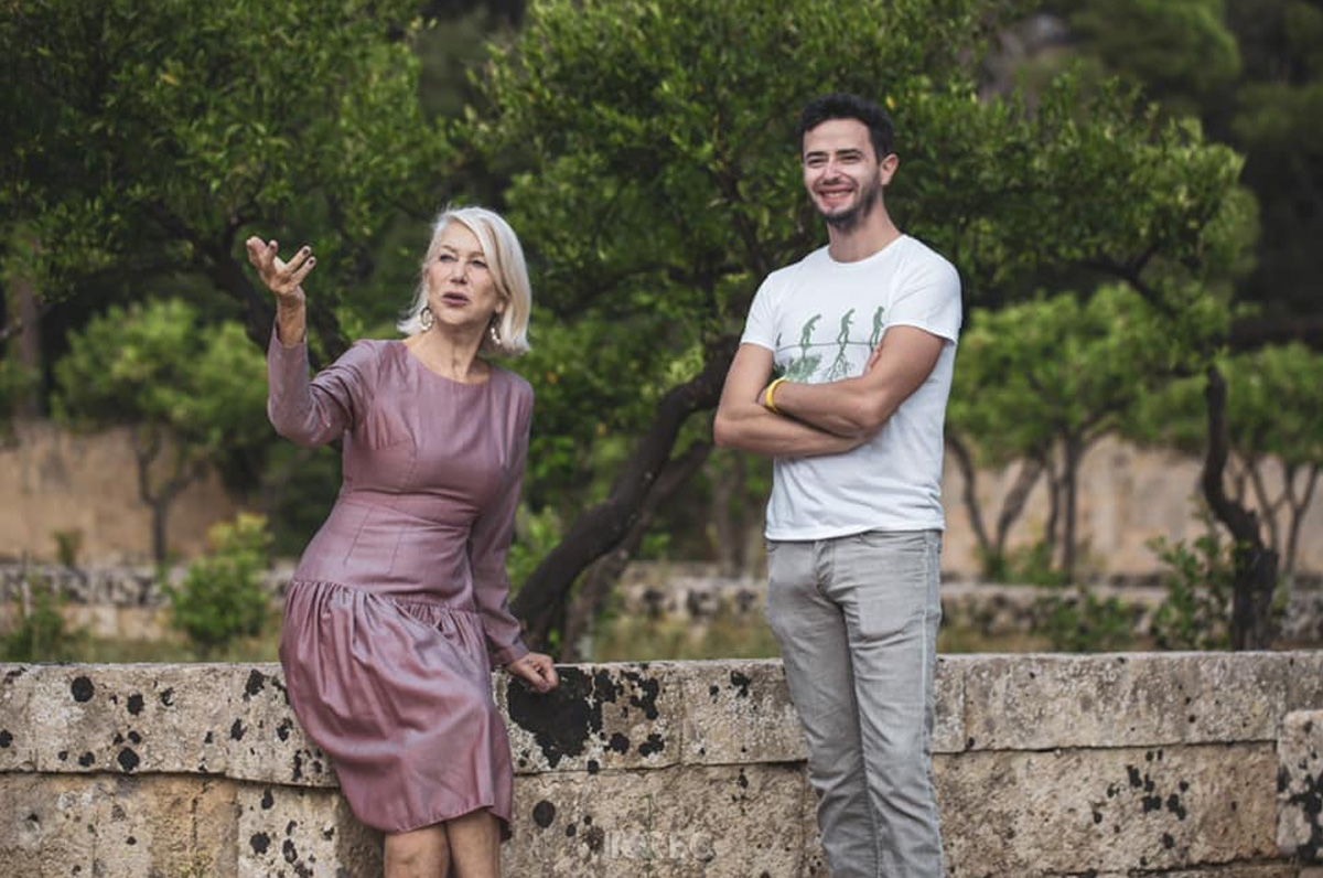 Helen Mirren dona il suo compenso al Comune di Tiggiano Helen Mirren dona il suo compenso al Comune di Tiggiano