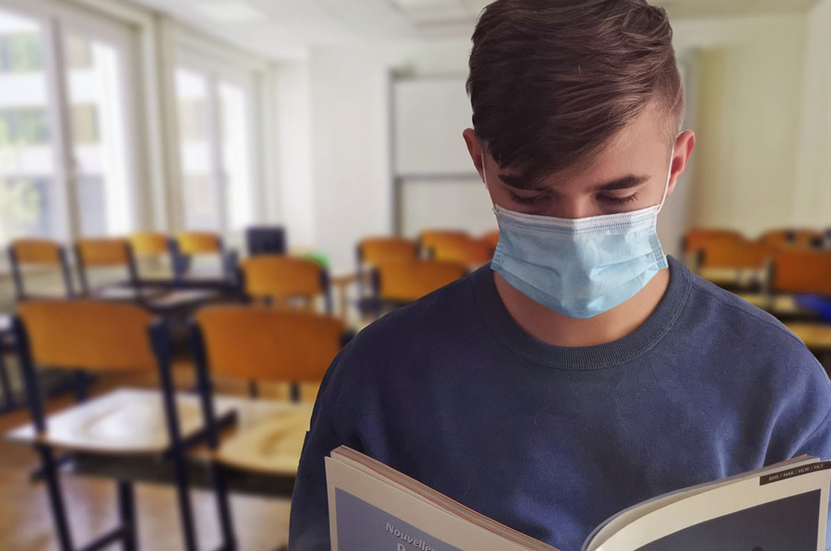 Scuola, nuova ordinanza di Michele Emiliano