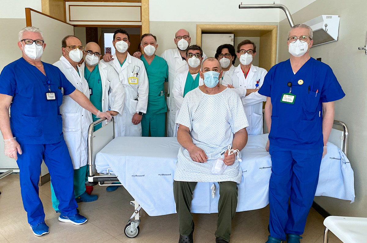 Rara neoplasia del timo, salvato uomo di 54 anni Rara neoplasia del timo, salvato uomo di 54 anni