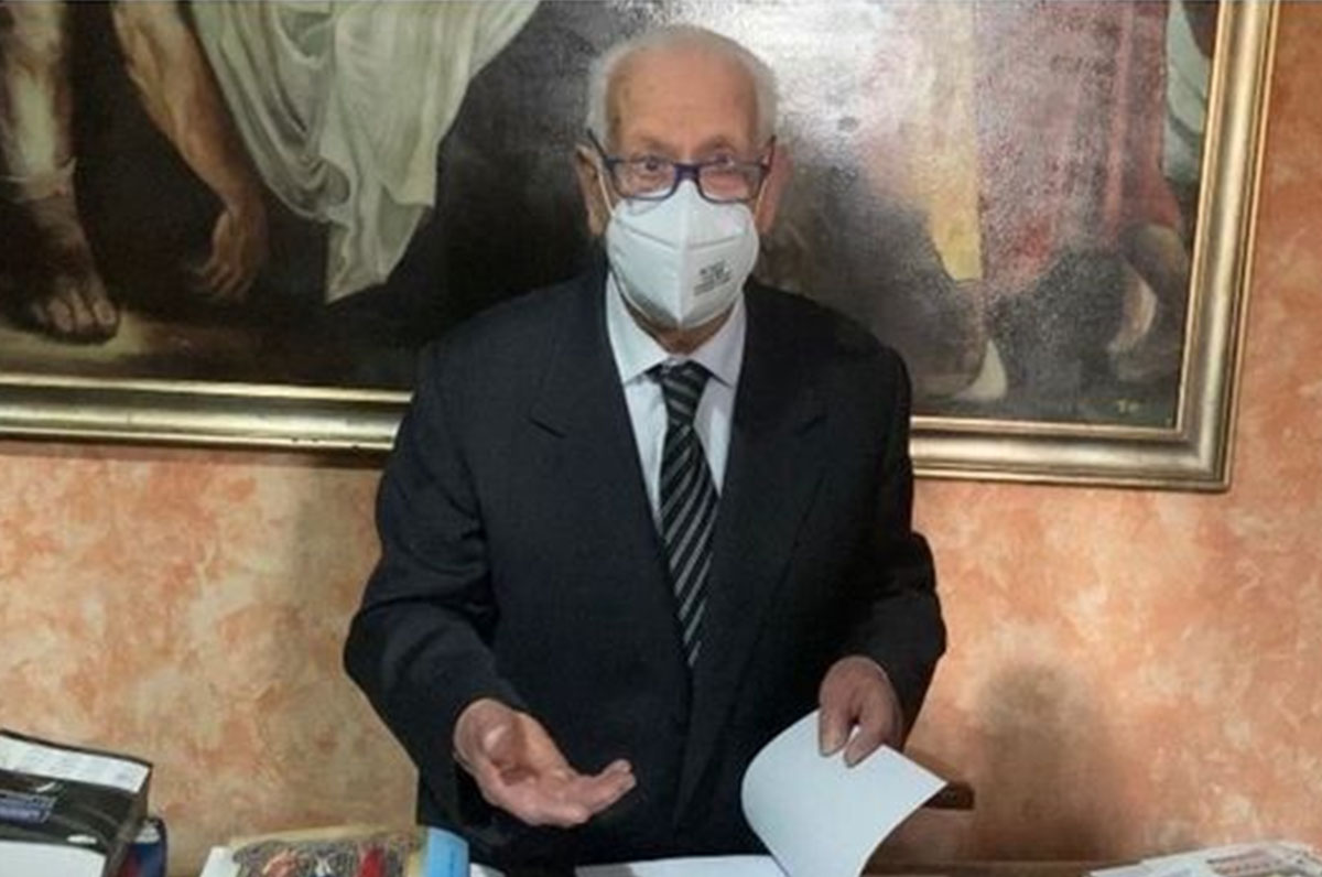 Leonardo Altobelli, 88enne di Troia punta alla 14esima laurea Leonardo Altobelli, 88enne di Troia punta alla 14esima laurea