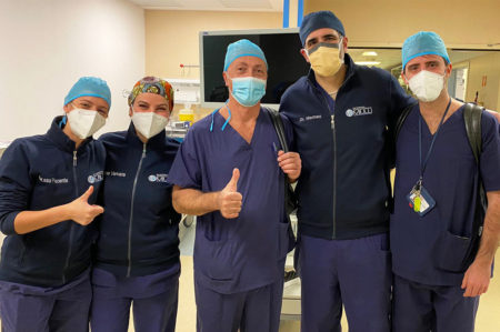 Tumore al fegato, prima operazione al mondo con paziente sveglio