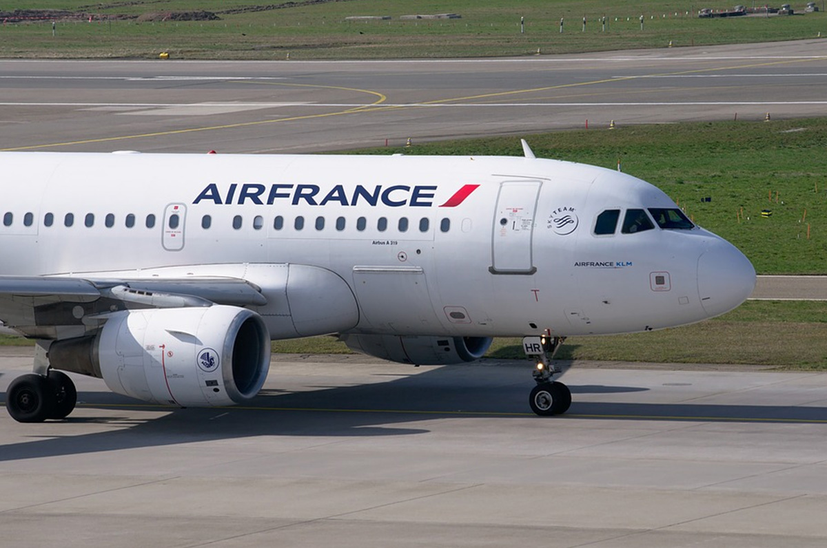 Bari-Parigi Charles de Gaulle e Orly, doppio volo dalla Puglia