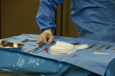 Policlinico di Bari, trapianto rene da vivente con robot