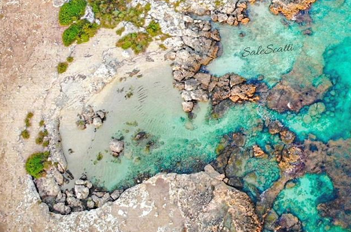 Spiaggia del Frascone, mare limpido e Salento verace Spiaggia del Frascone, mare limpido e Salento verace
