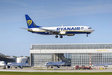Ryanair, nuovi voli per l'estate 2022 da e per la Puglia