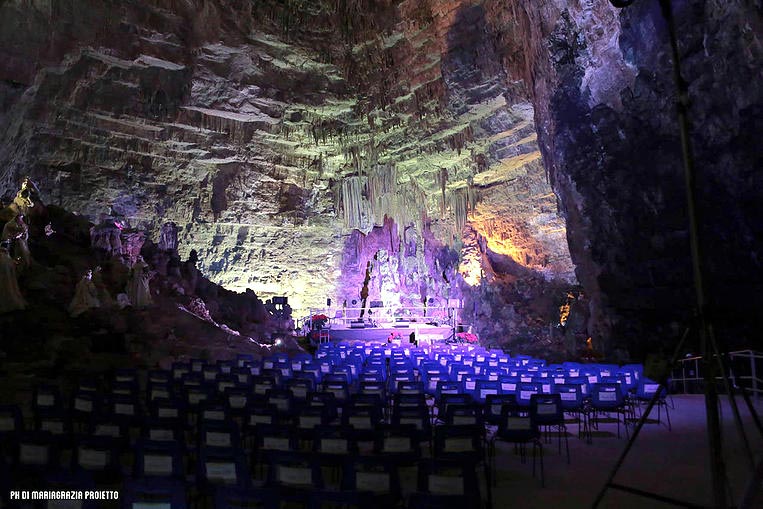 Concerto di pianoforte alle Grotte di Castellana