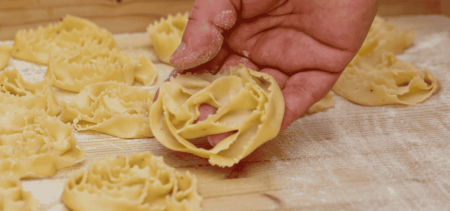 Cartellate pugliesi: dolci di Natale che sanno di casa e memoria | Puglia.com