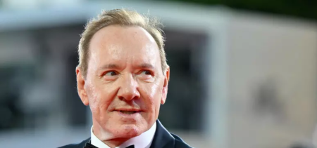 Kevin Spacey a Foggia: il premio Oscar ospite d’onore al Mònde Fest 2026 | Puglia.com