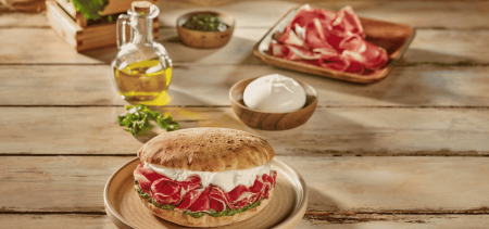 Panino Andria 1931: la Burrata di Andria IGP conquista Autogrill | Puglia.com