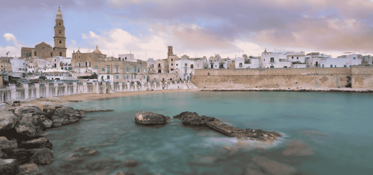 Madonna della Madia e l’approdo al porto di Monopoli il 14 agosto | Puglia.com
