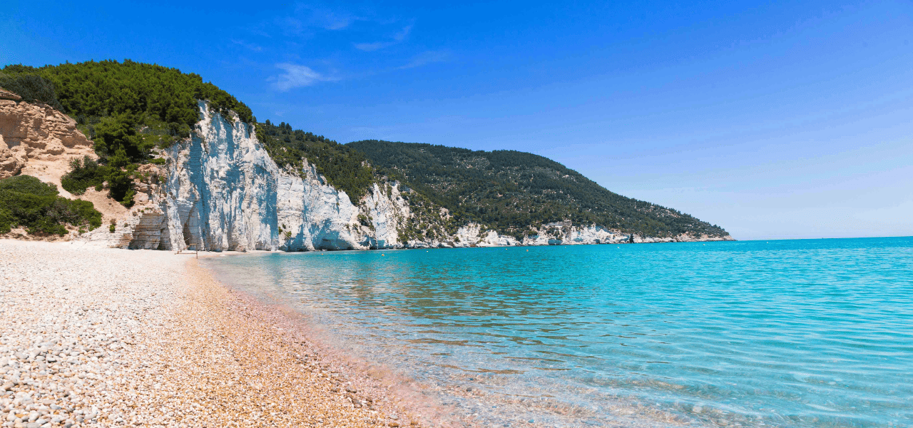 Mattinata-Vieste: in viaggio sulla strada bianca delle baie del Gargano | Puglia.com