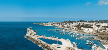 Verso Santa Maria di Leuca: la strada per Punta Meliso dove il mare cambia lingua | Puglia.com
