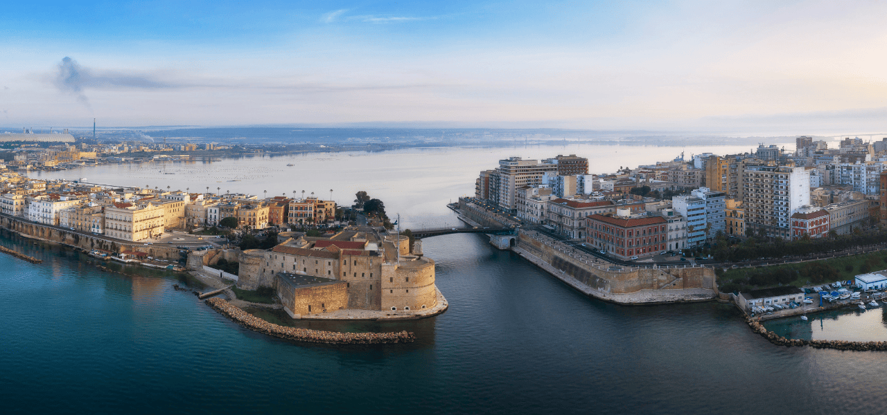Taranto Vecchia: passeggiata al tramonto nella città dei due mari | Puglia.com